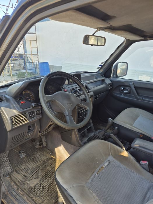 Mitsubishi Pajero 2