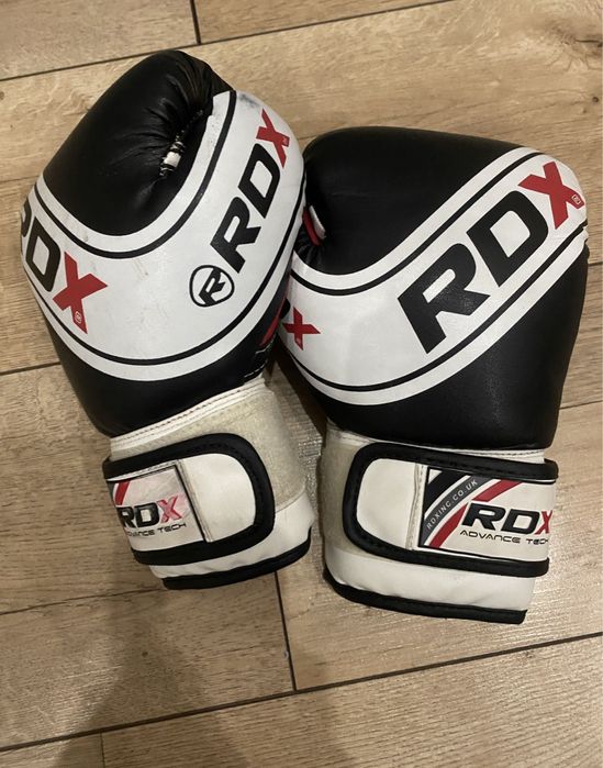 боксерские перчатки RDX