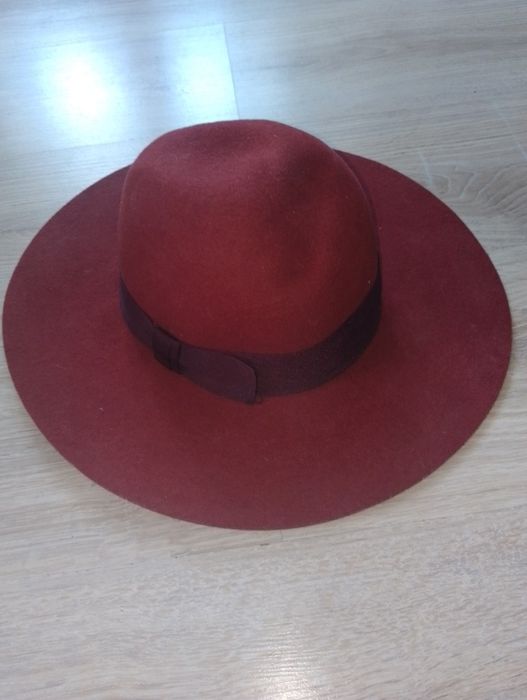 Burgundowy kapelusz filc uni