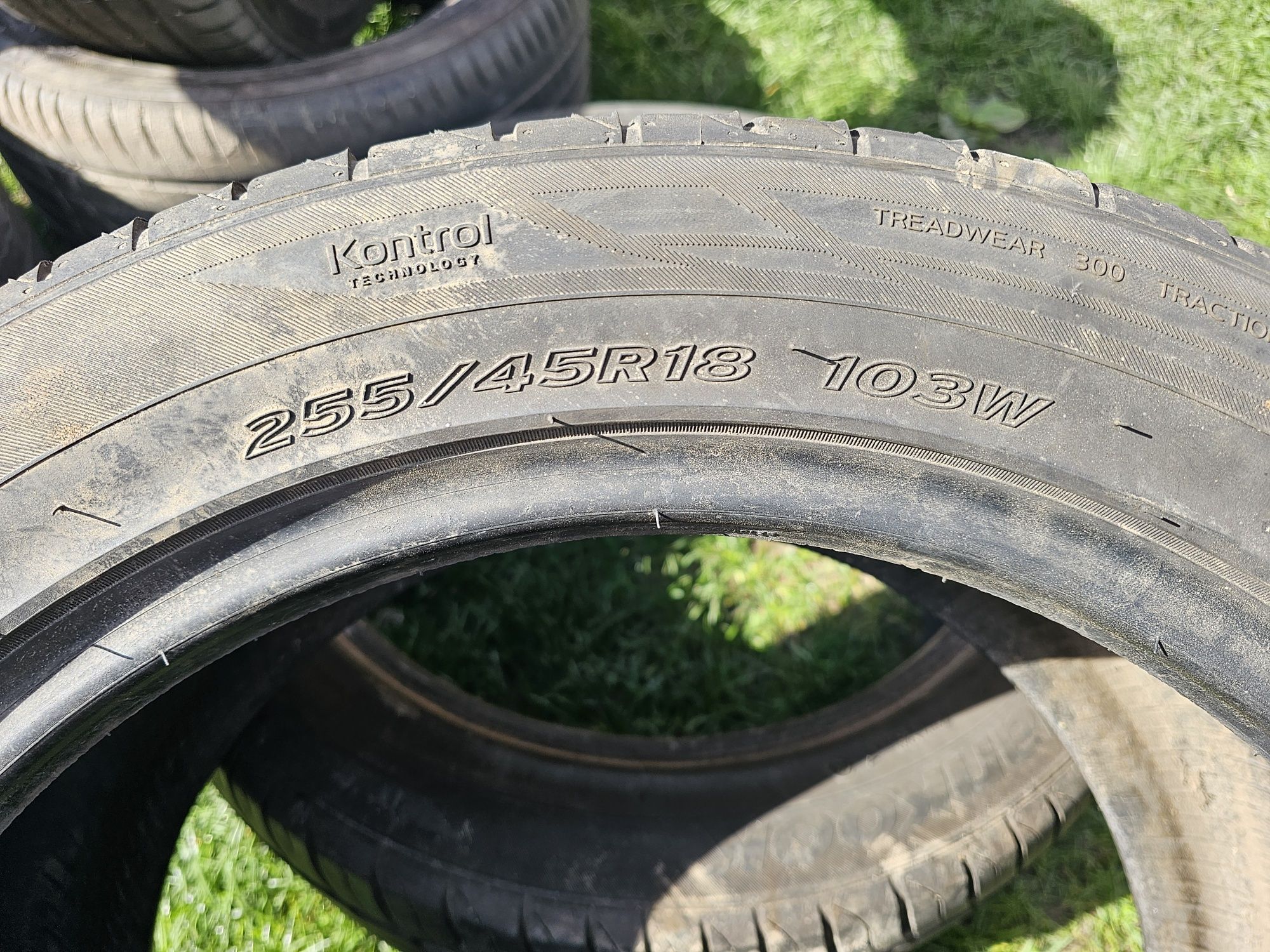 Opony letnie Hankook 255/45R18 103W