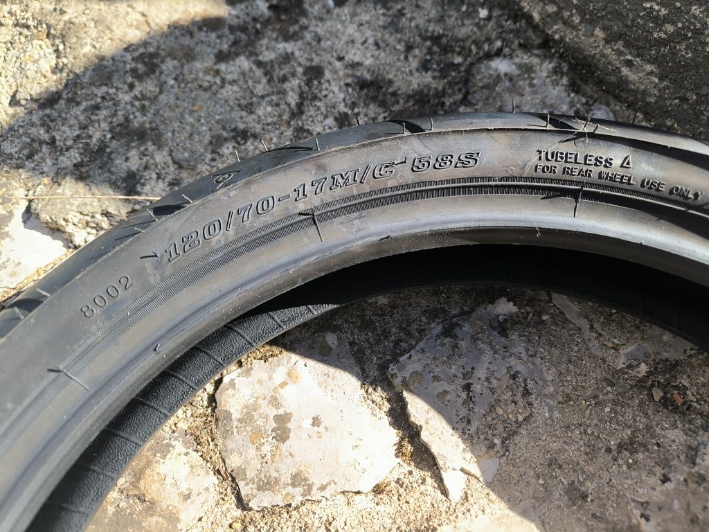 Pneu mota Dunlop 120/70 r17