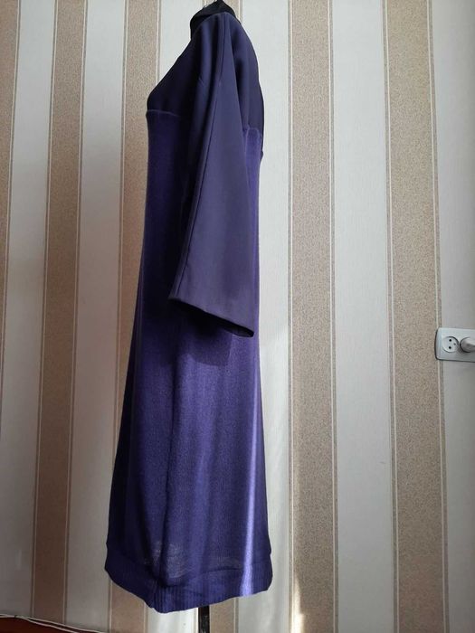 Платье теплое, демисезонное, шерстяное.