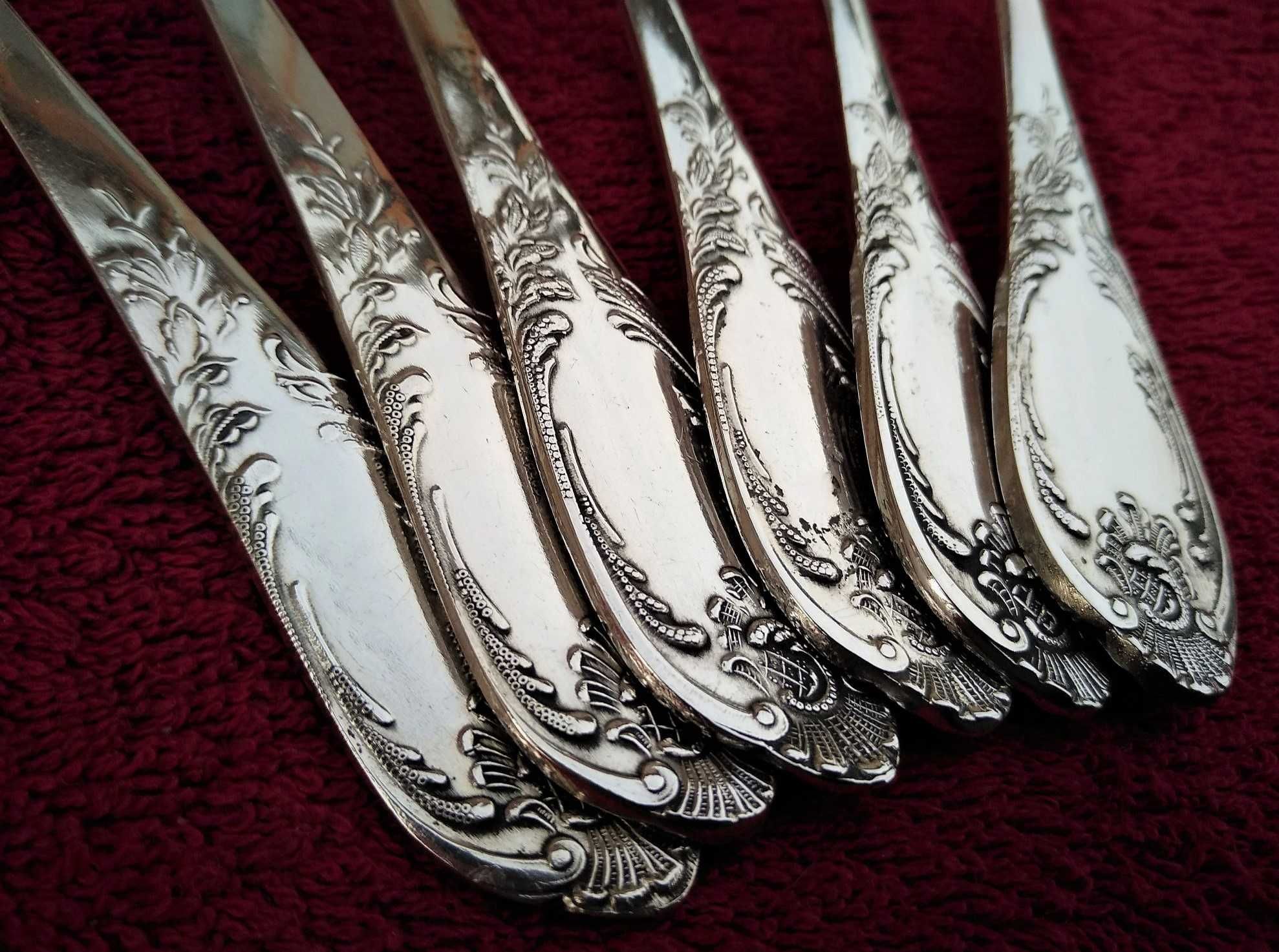 Набор столовый ложки вилки ножи на 6 персон покрыт серебром из СССР