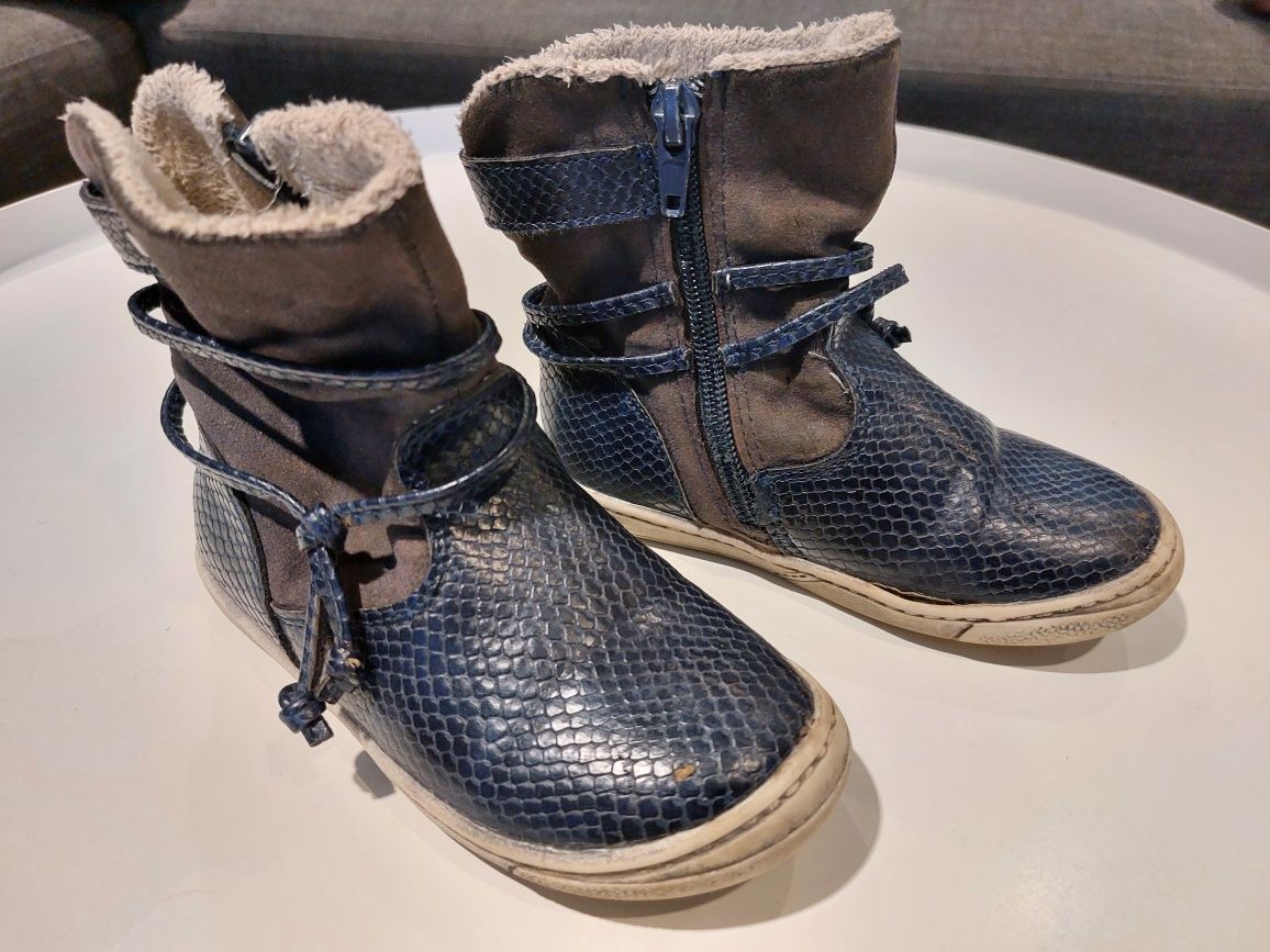 Kozaczki, buty zimowe dla dziewczynki r. 25