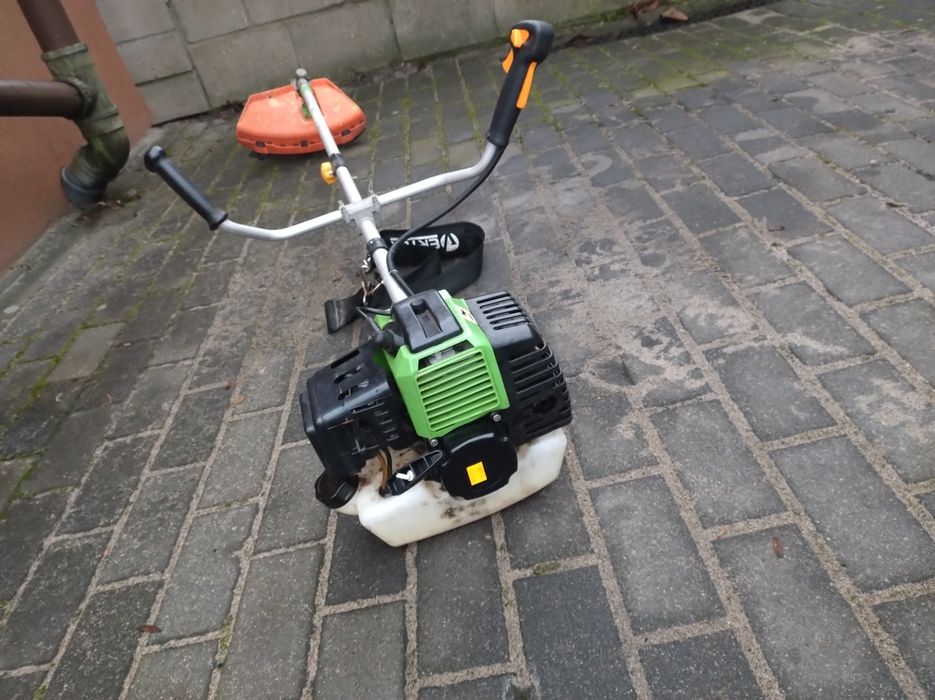 Kosa spalinowa  sprawna