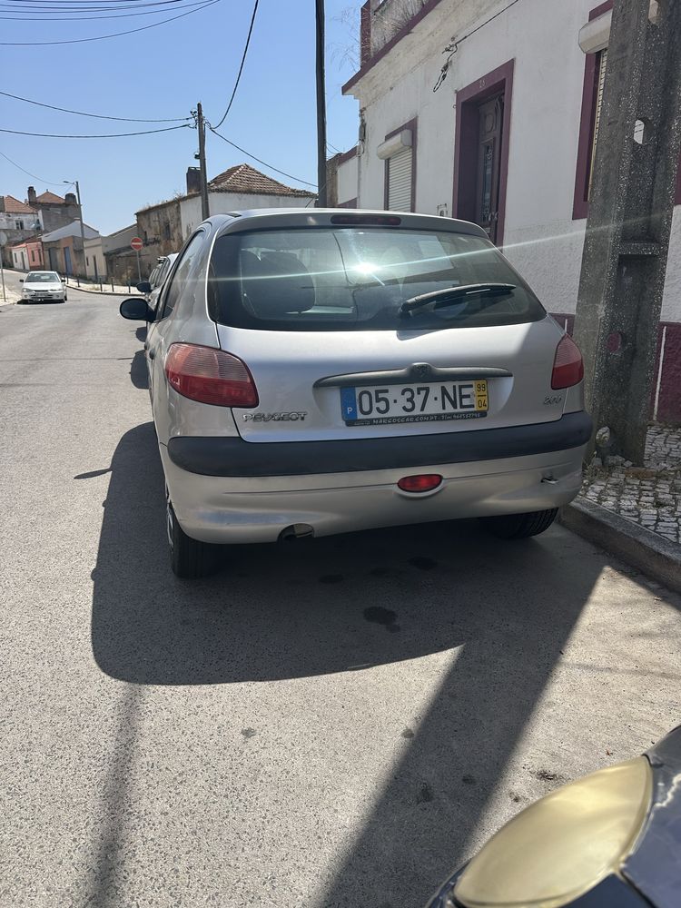 Peugeot 206 1.1 bom