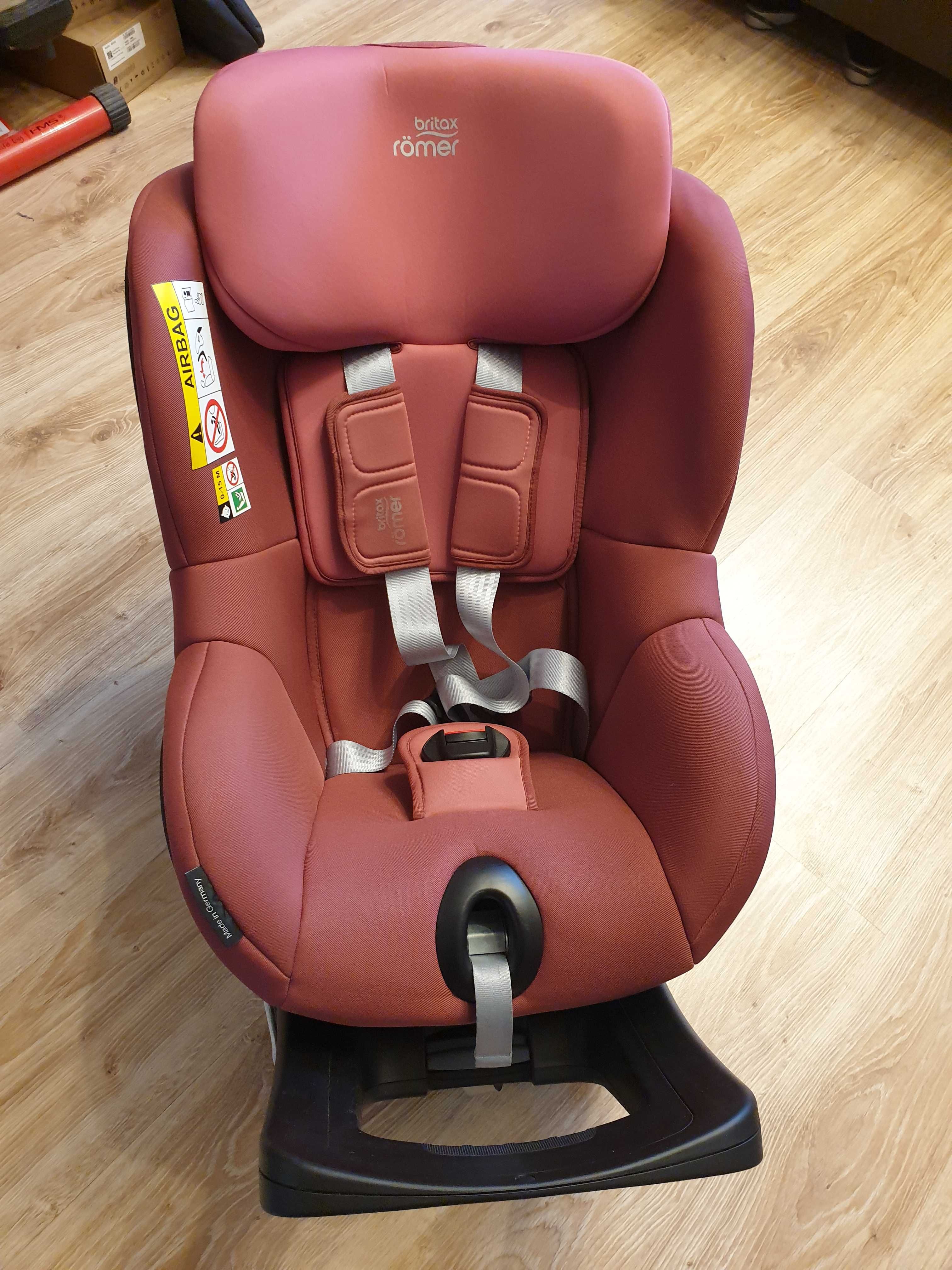 Britax Römer DUALFIX M i-SIZE 0-18 kg