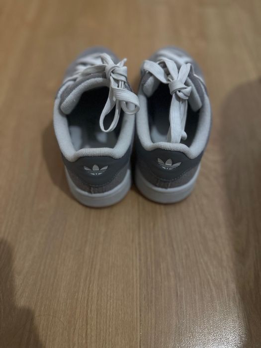 Sapatilhas adidas campus
