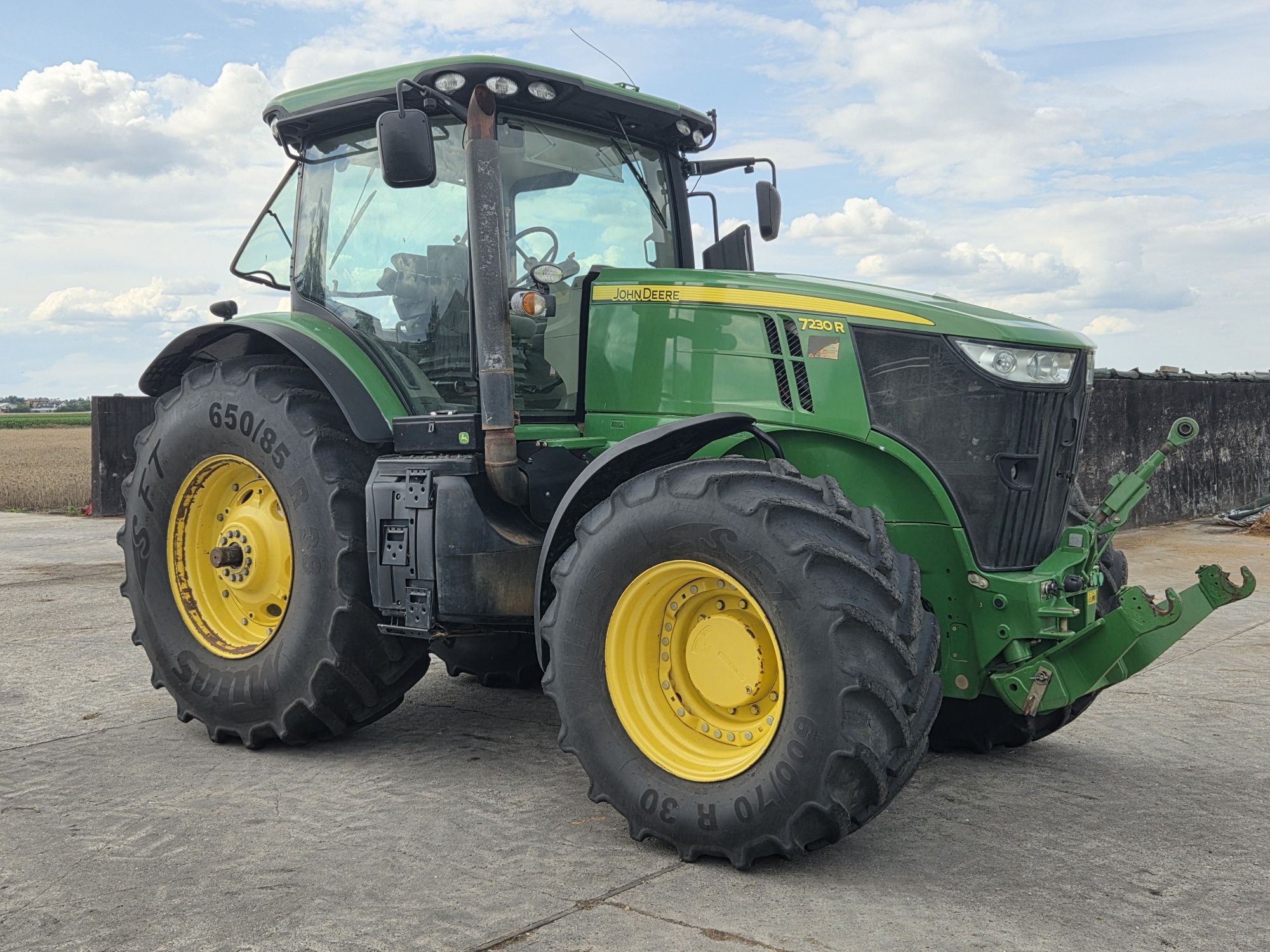 Ciągnik John deere 7230R 5900mth 14r
