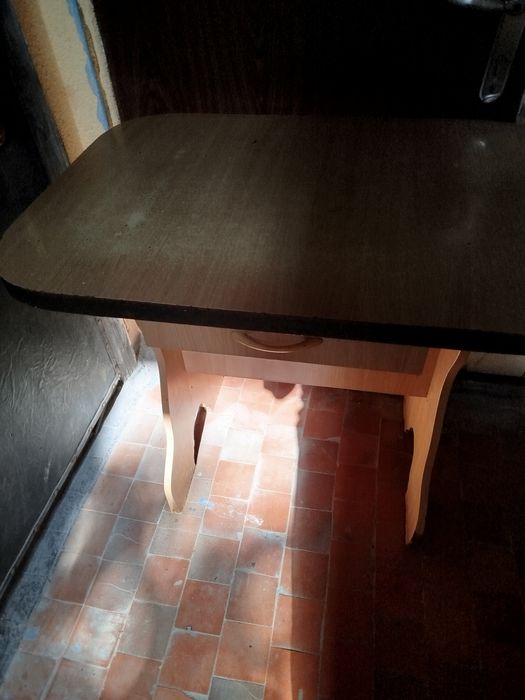 Кухонный столик бу