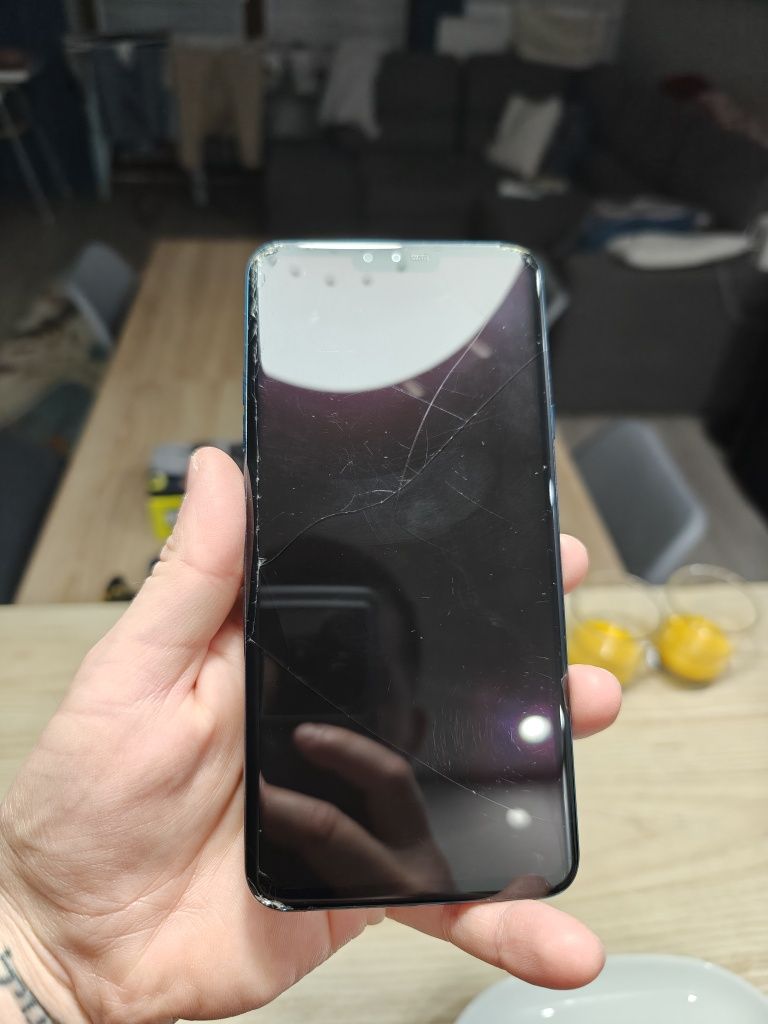 LG v40 Thinq 6/128