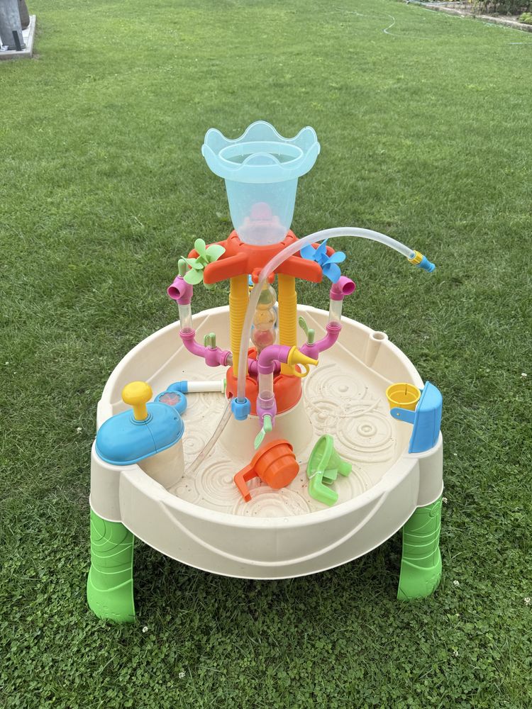 Stolik wodny fontanna dla dziecka . Little Tikes