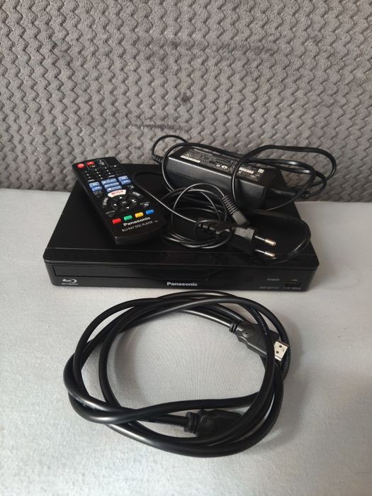 Odtwarzacz blu-ray Panasonic BMP-BDT167 komplet