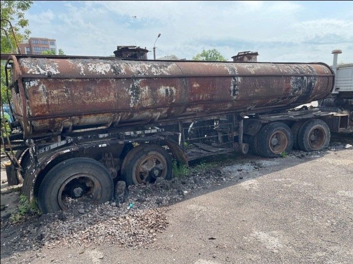 Автоцистерна велика,  цистерна, резервуар, 18,5 кубів,  (бітумовоз)