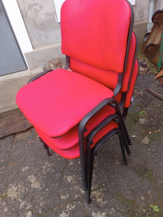 Стільці для дому та офісу