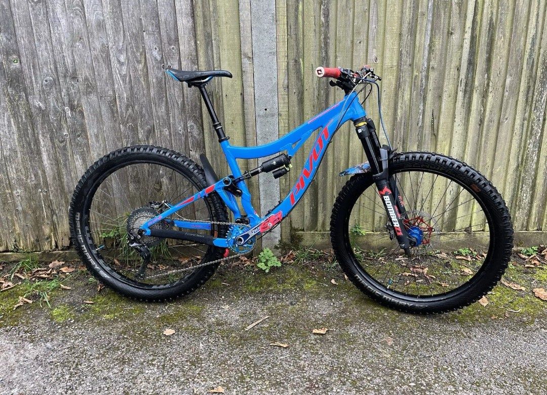 Pivot Switchbalde 27.5+/29 Medium alloy Hope spec