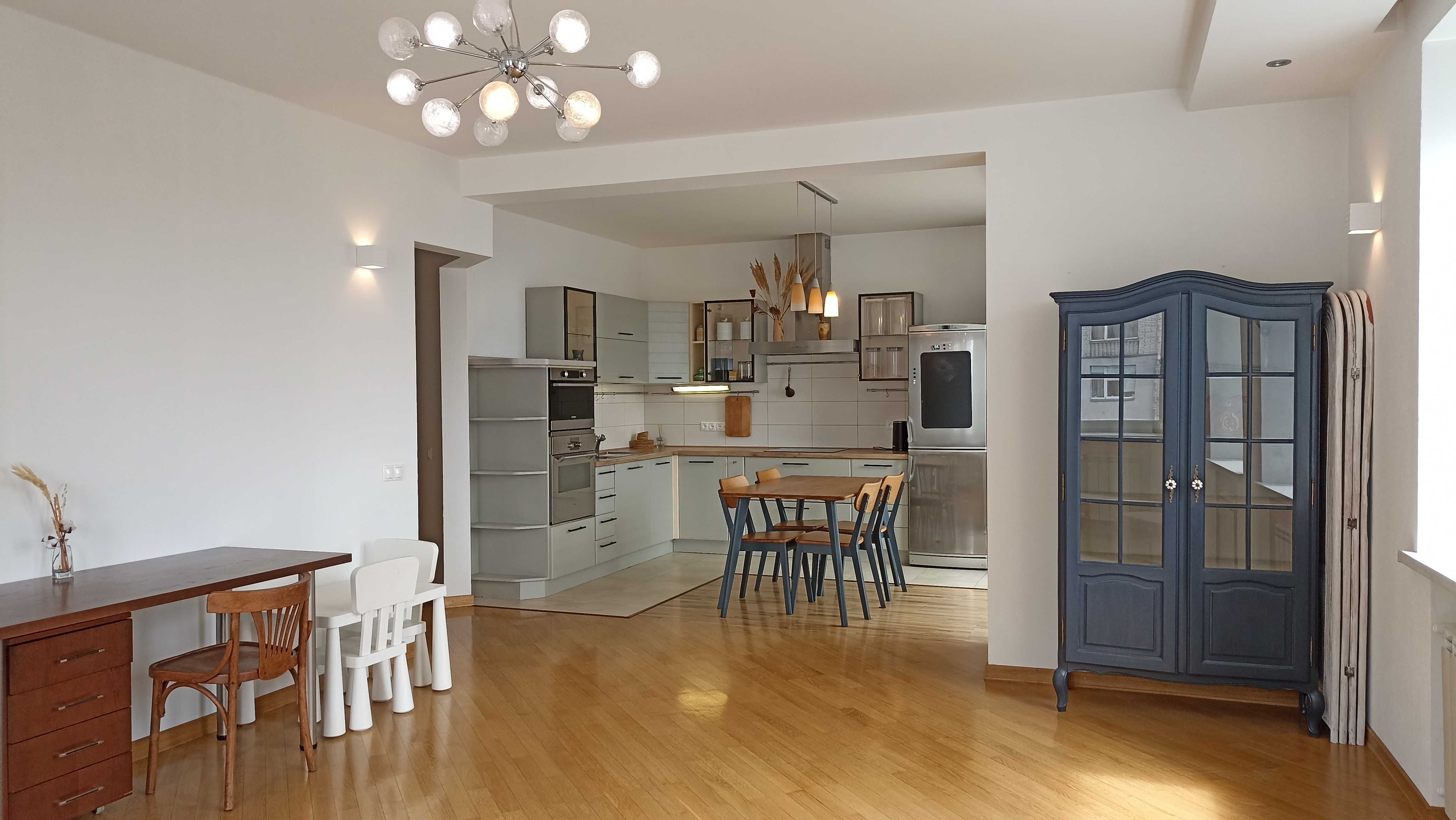 Без% Укриття 3к 98 м2 Амосова, 4 Протасів Яр, паркомісце, pet-friendly