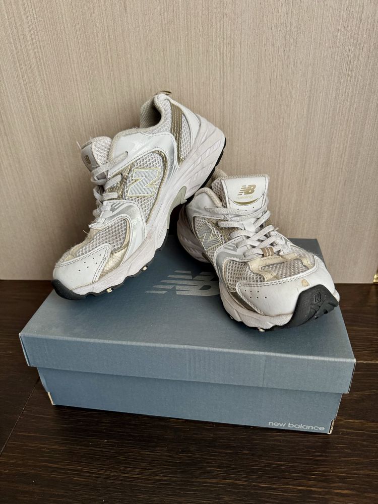 Продам кроссовки New Balance белые 34,5 подростковые для девочки