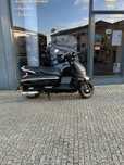 Vendo Peugeot django  ano 2021 ,125cc com ABS completamente nova.