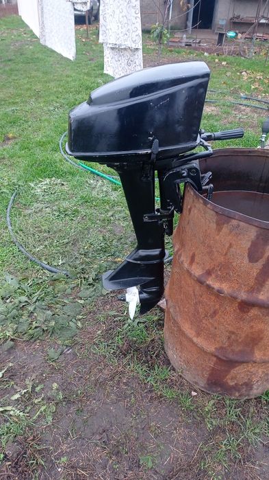 Лодочный мотор ветерок 8