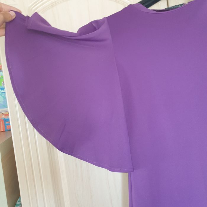 Сукня, одягнена 1 раз,  нова