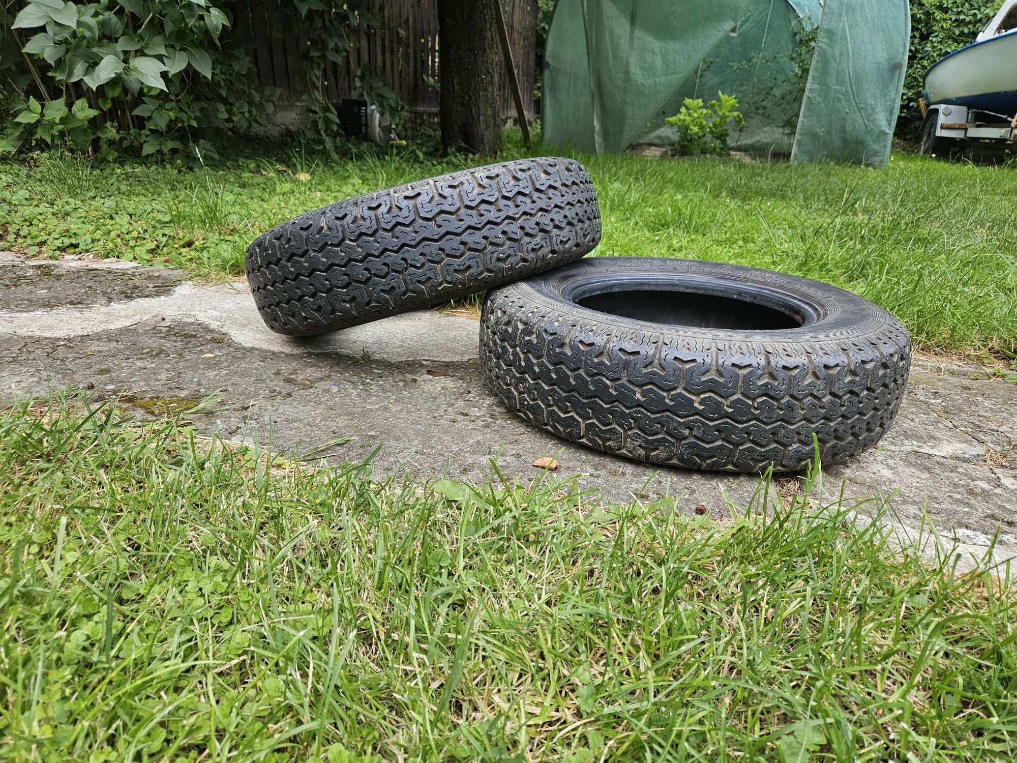 Opony Stomil R155 S12 do przyczepy kempingowej