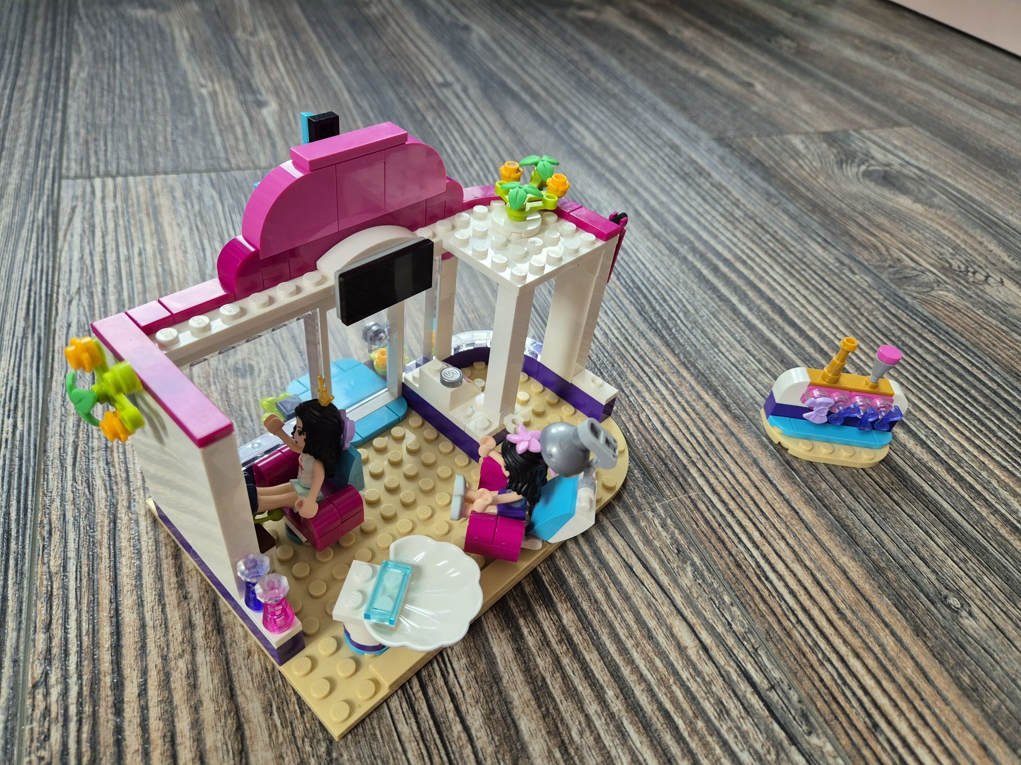 LEGO Friends 41391 Salon fryzjerski w Heartlake