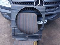 Диффузор радиатора 2.2 CDI Mercedes Sprinter 906