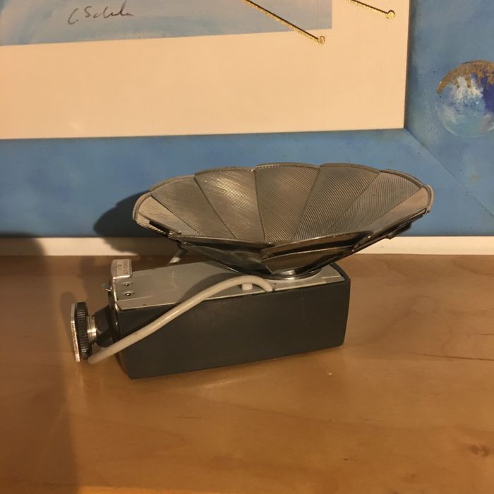 Lampa blyskowa na żarowki