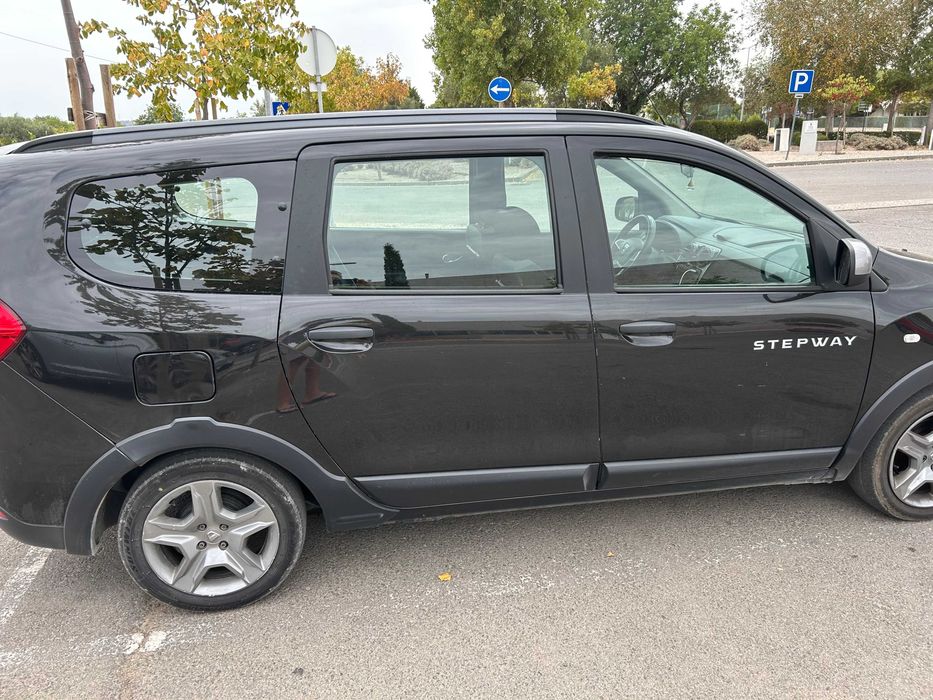 Dacia Lodgy 1.5 Blue dCi Stepway 7L