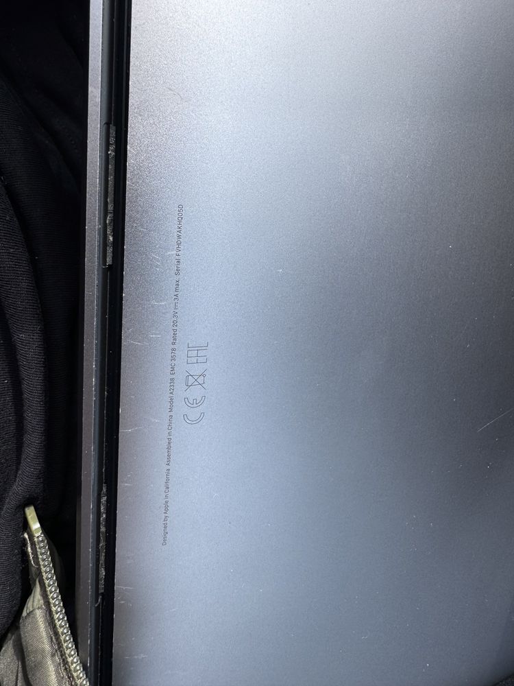 MacBook Pro m1 13 256gb Space