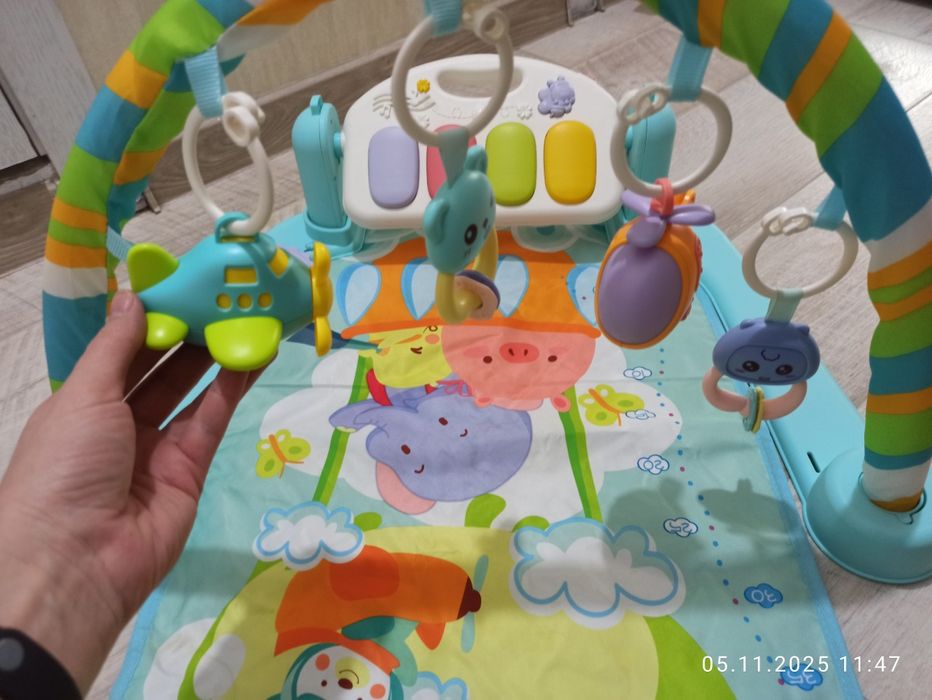 Ігровий килимок для немовлят