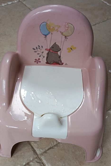 Nocnik różowy kolor