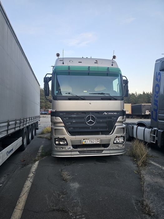 Тягач Мерседес Актрос