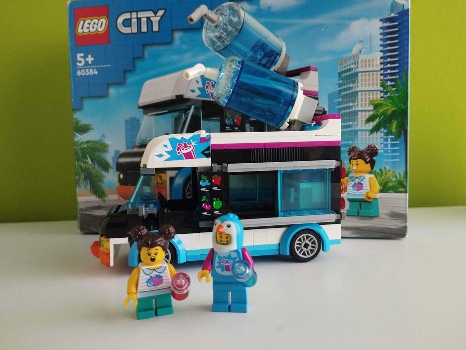 LEGO City Carrinha Escorregadia do Pinguim
