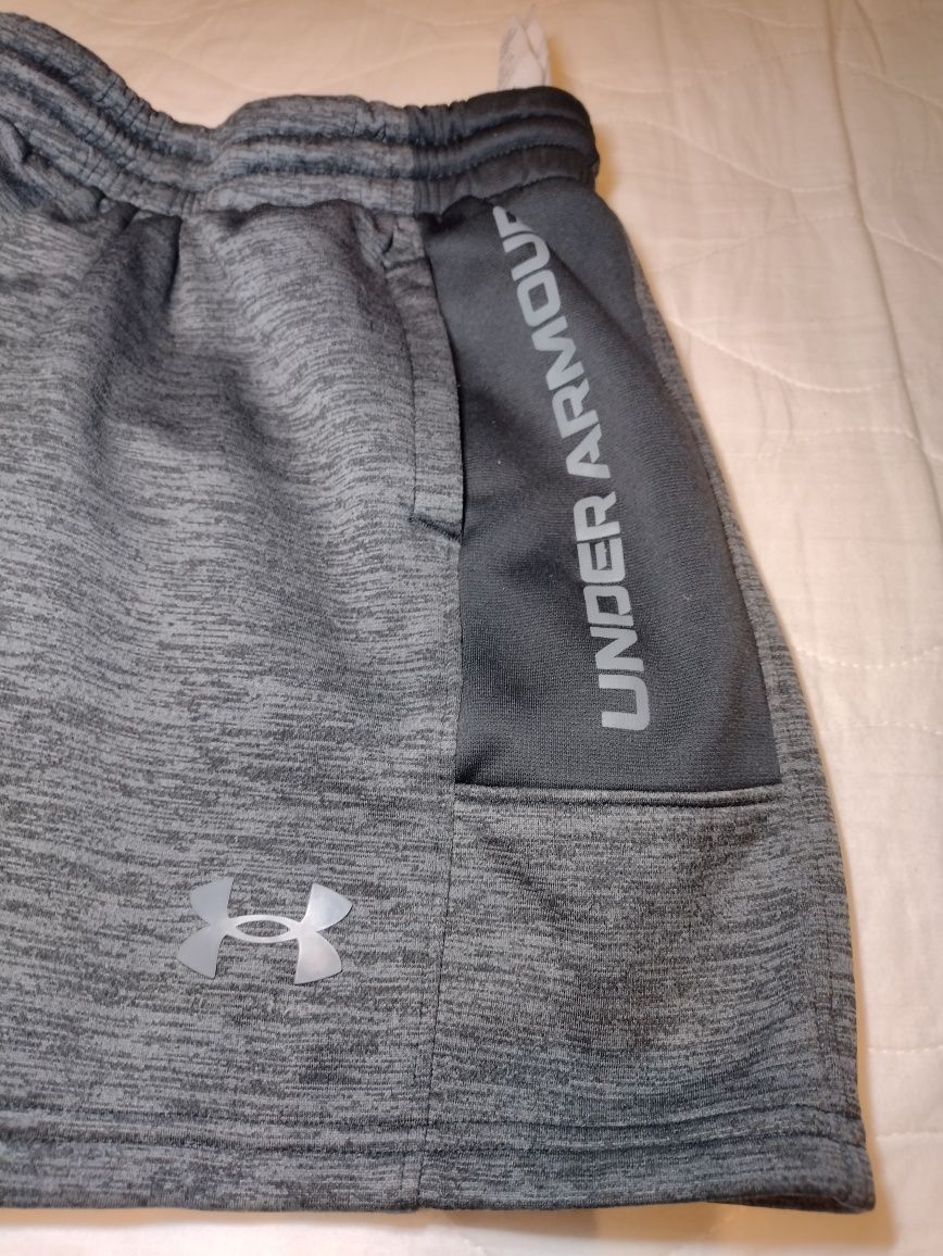 spodenki Under Armour YSM