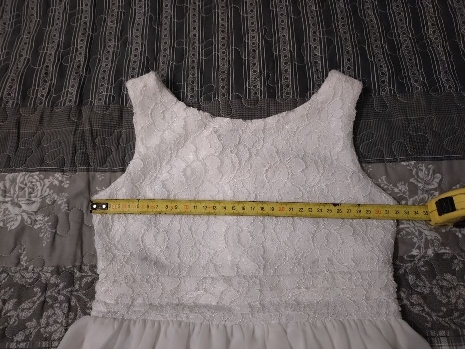 Sukienka biała z bolerkiem 128 134