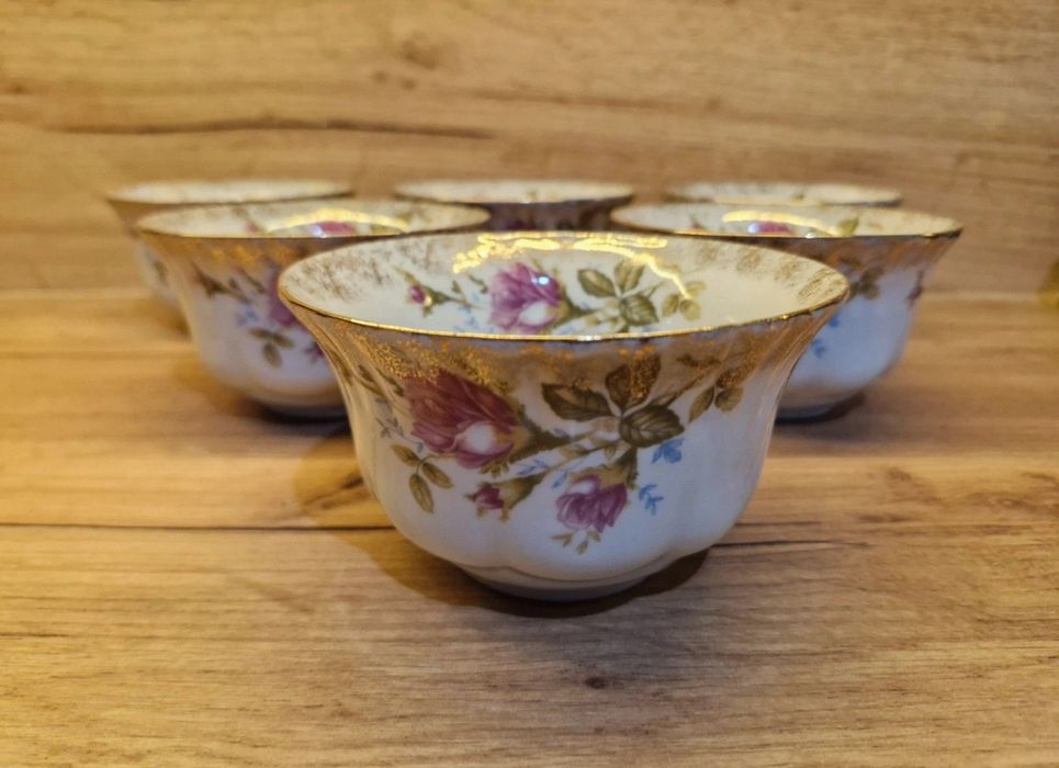 6 miseczek Złota Róża