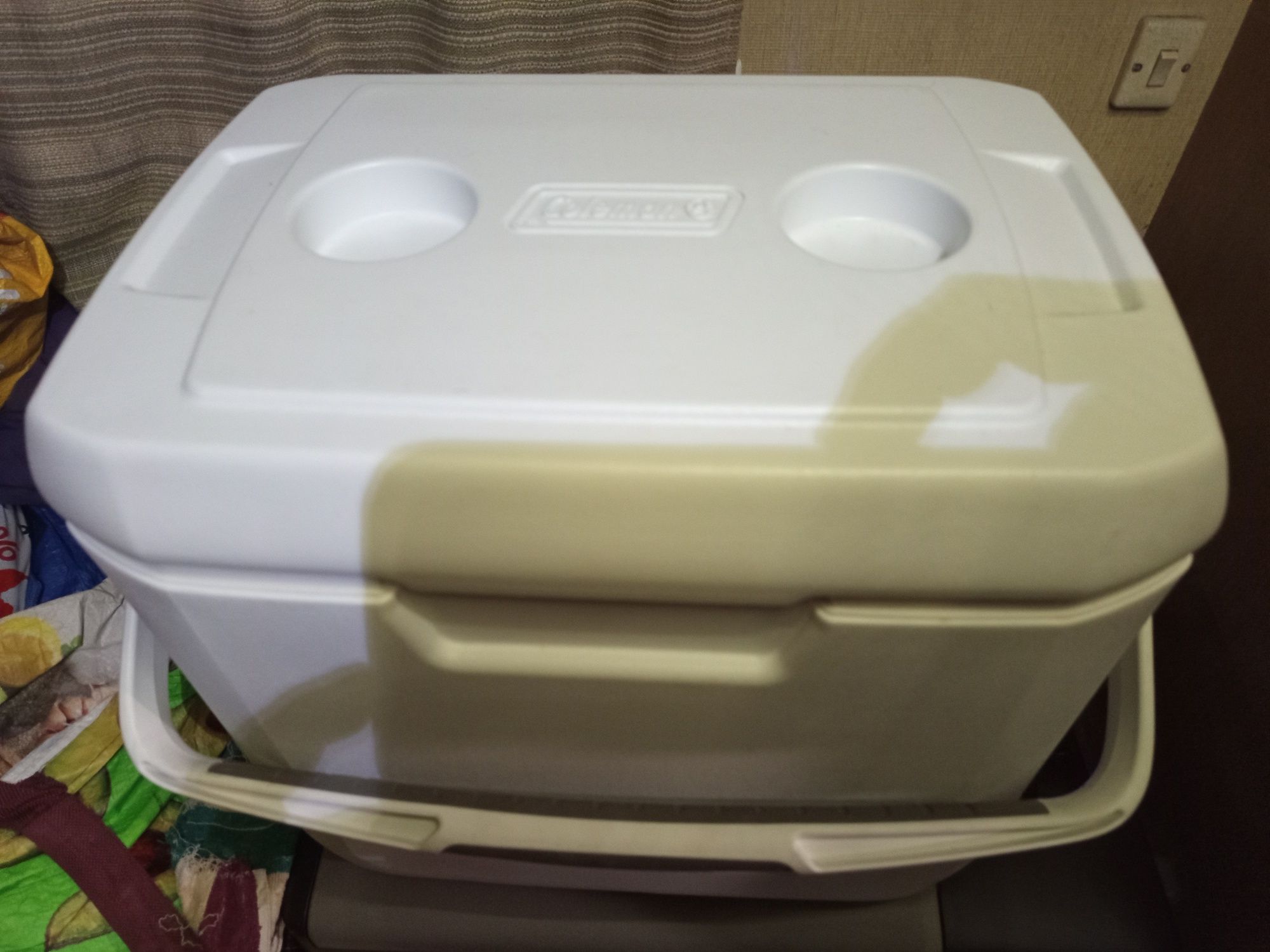 Geleira Coleman marine 26 LT. Com termo acumuladores. Custou + d 100e