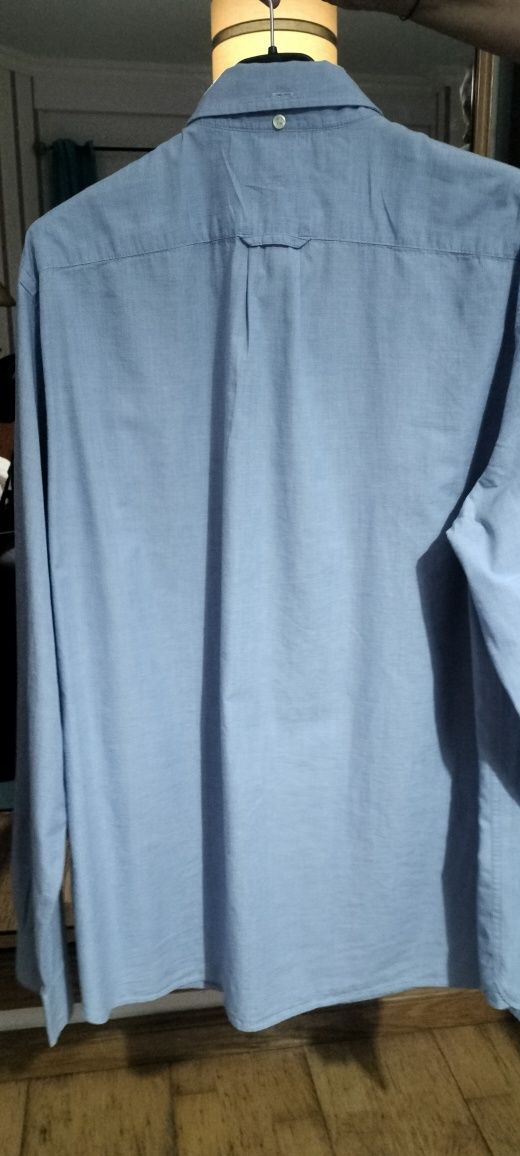 Camisas Usadas 2 x tamanho M negociável