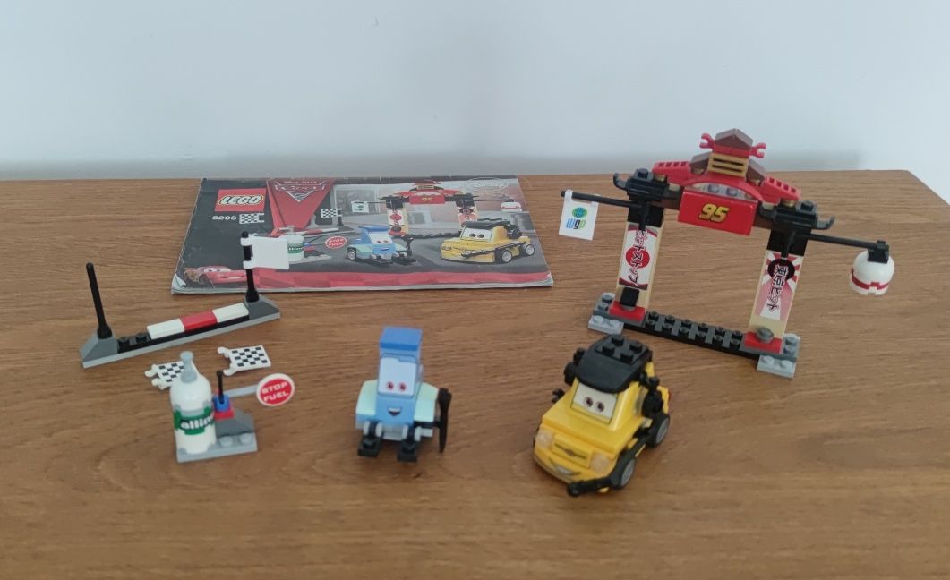 LEGO Cars 2 Auta 2 Stanowisko Disney 8206