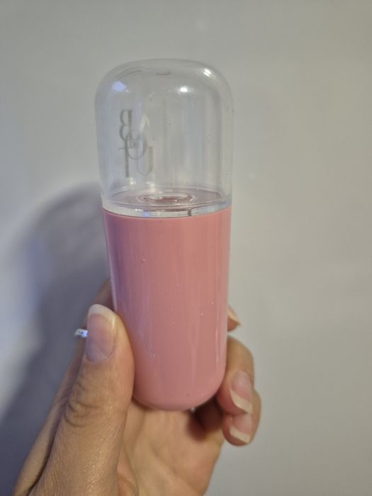 Портативный распылитель ABOUT face Mini Mist Sprayer для увлажнения ли