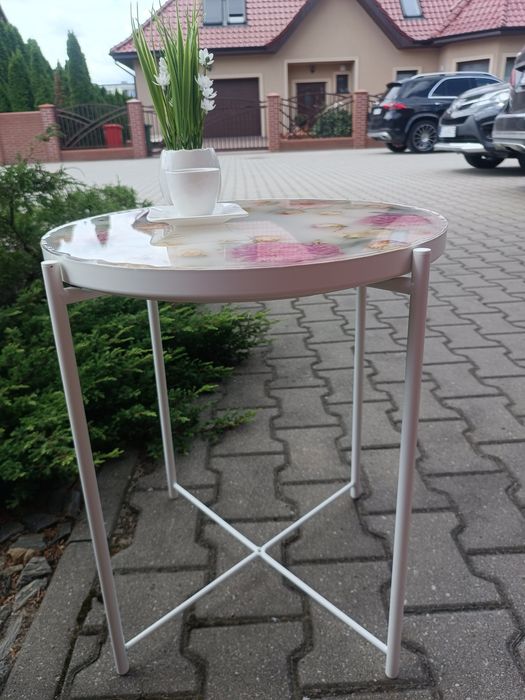 Stolik kawowy biały