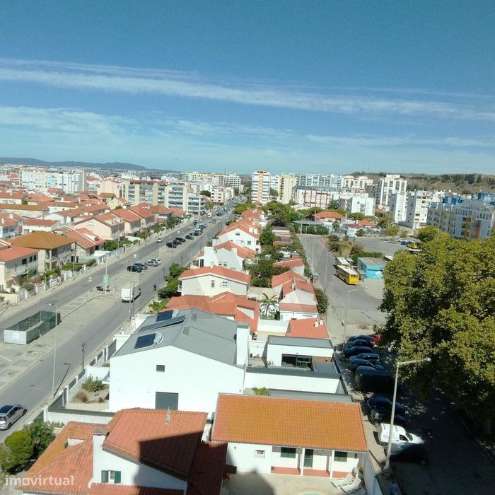 ️ Apartamento T2 com VISTA MAR - Totalmente renovado