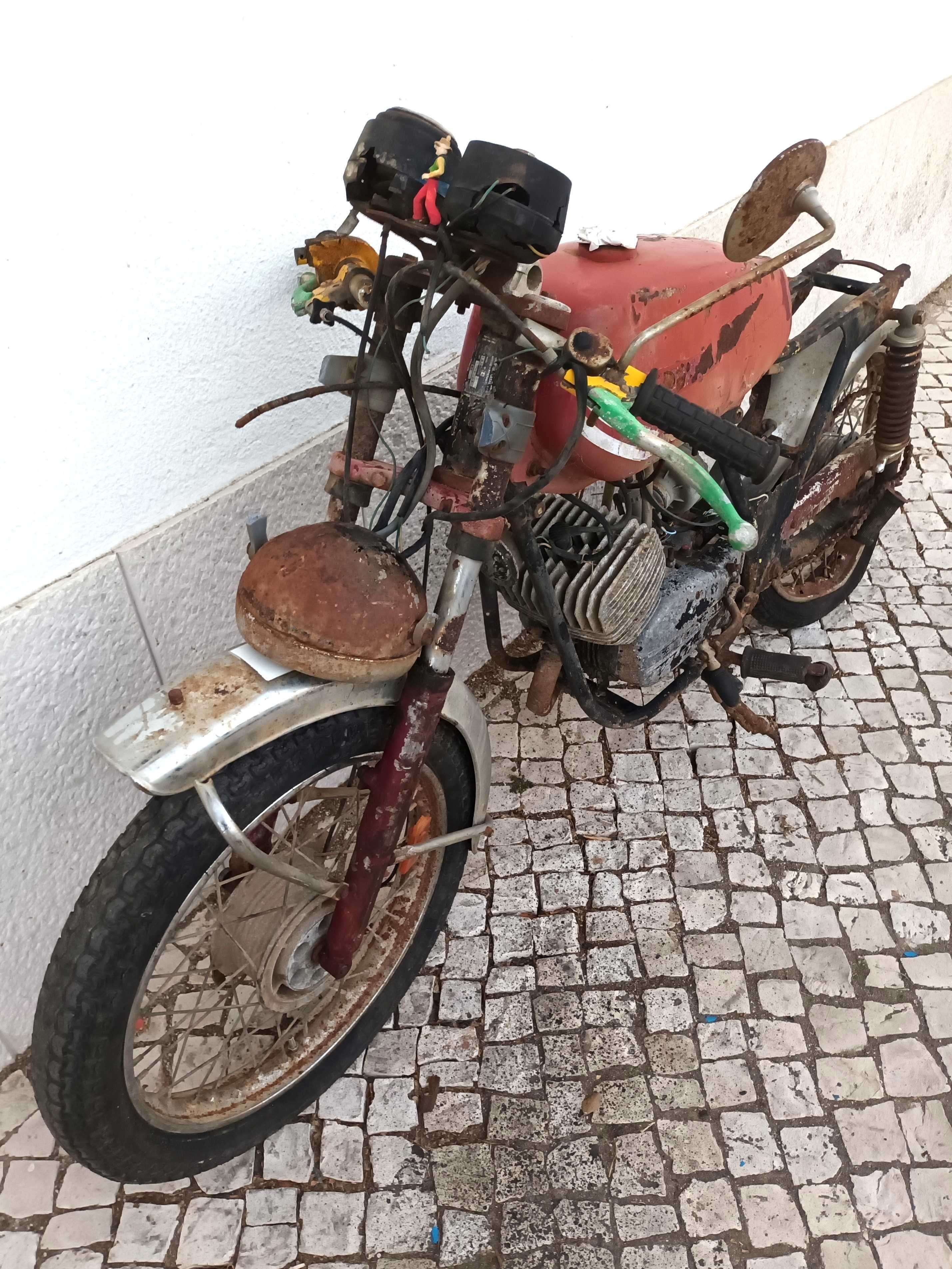 Casal K185 Trial de 1974 quadro amarelo
