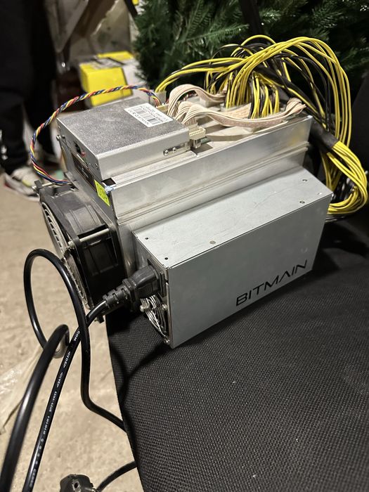Bitmain Antminer D3