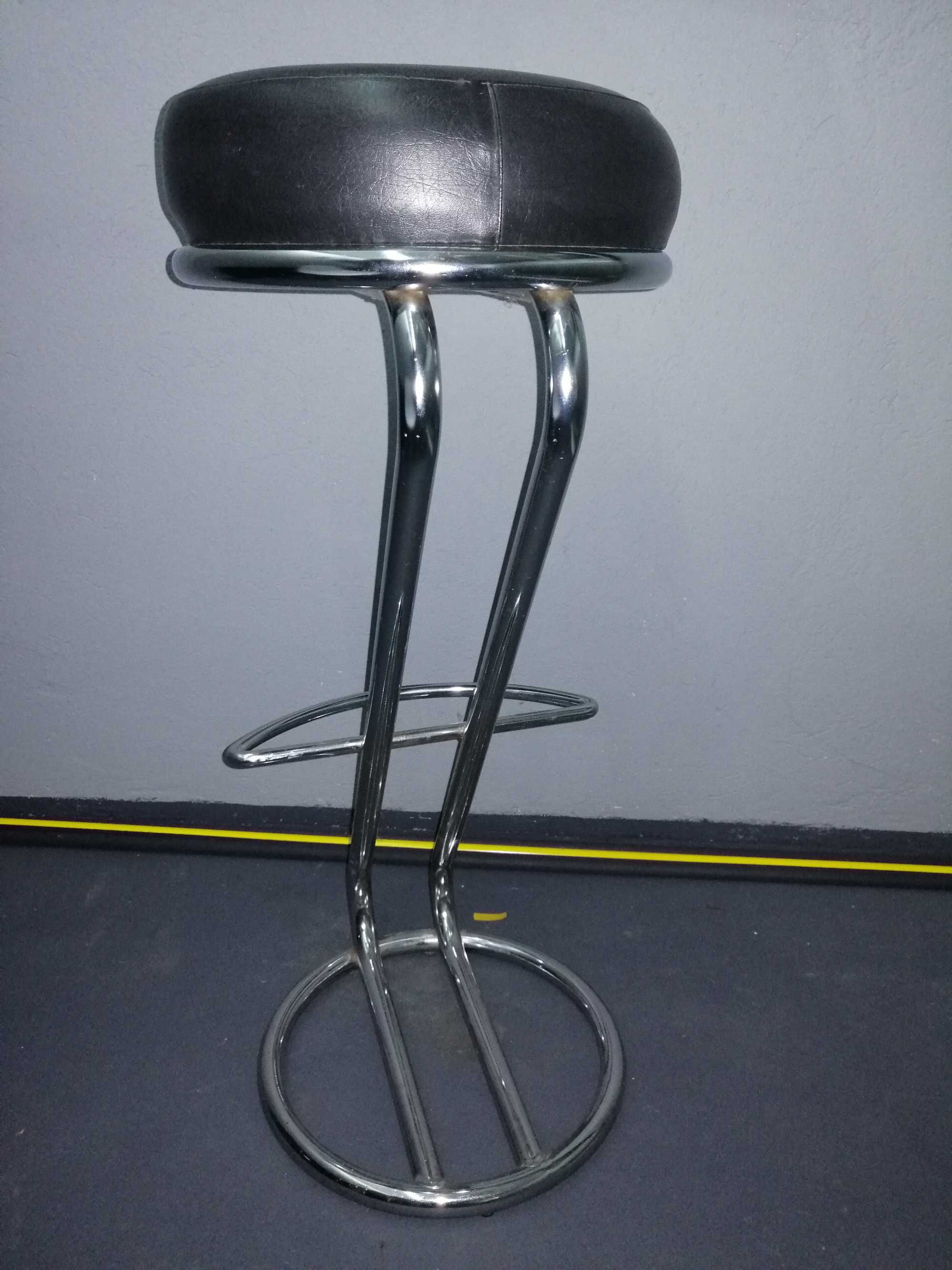 Krzesła barowe Hoker