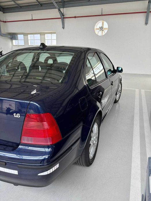 Volkswagen Bora - Excelente Estado de Conservação - Ano 2000