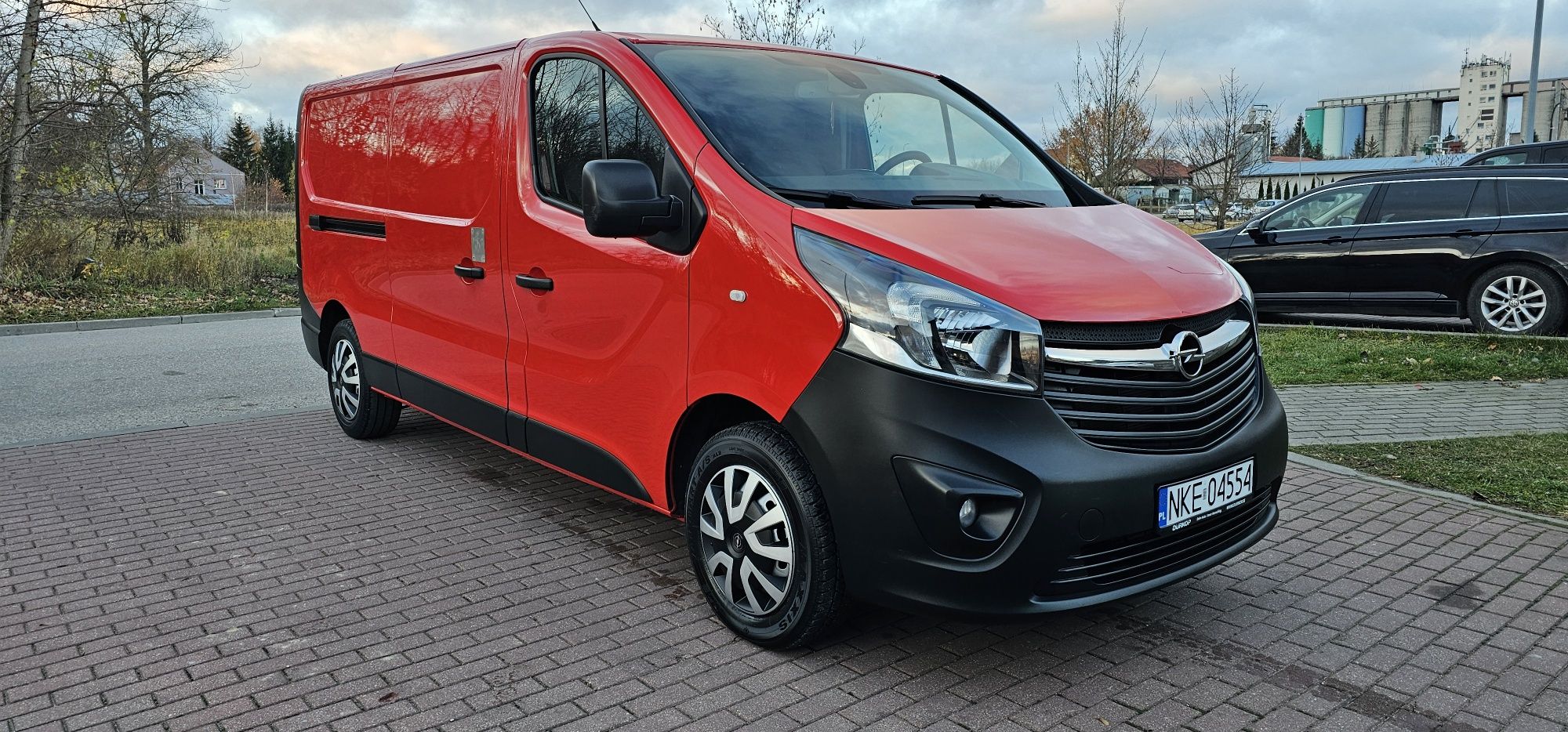 Opel vivaro long rok 2019 silnik 1.6 diesel przebieg 110 tys zamiana