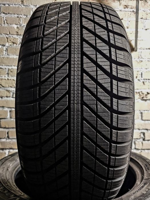 225/50r17 GoodYear | 8.5mm | 2022 | Преміум всесезонні шини | Як нові
